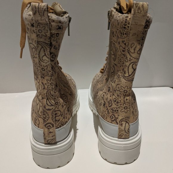 LAST DAY Free People Paisley Canvas Lace-up Hiker Design Boots NWOT Size 7 - Picture 4 of 11